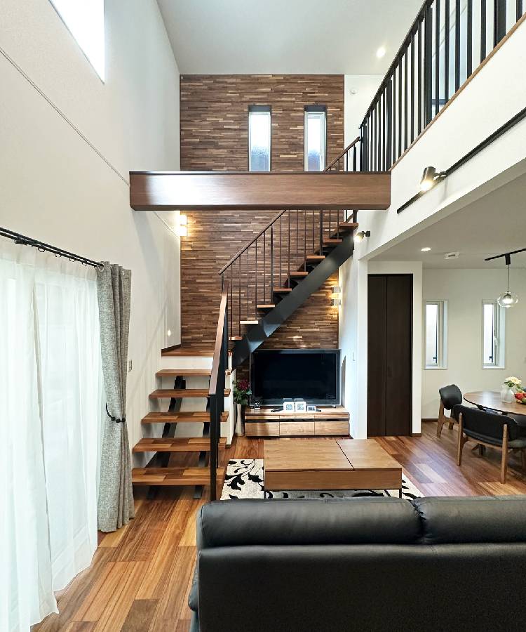 髙栄ハウジング株式会社